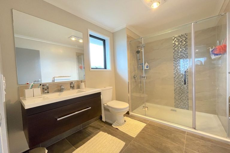 Photo of property in 29 Margaret Shields Avenue, Aotea, Porirua, 5024