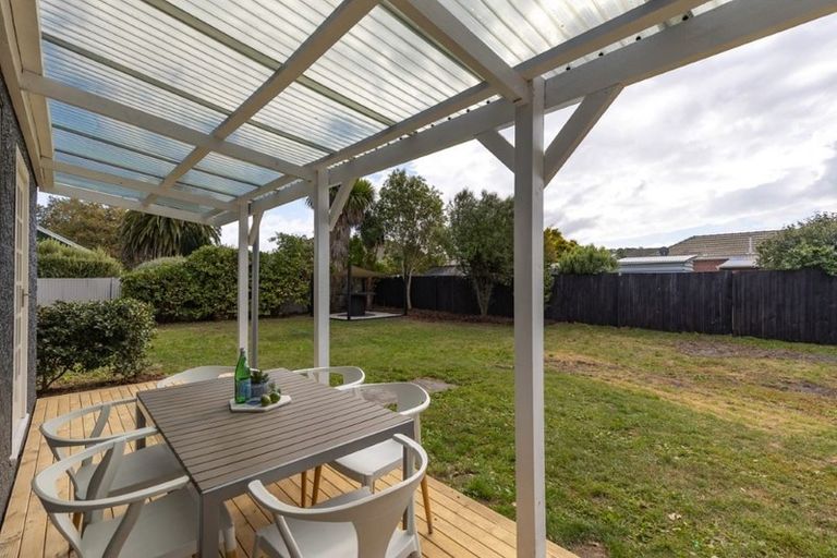 Photo of property in 2/117 Foremans Road, Islington, Christchurch, 8042