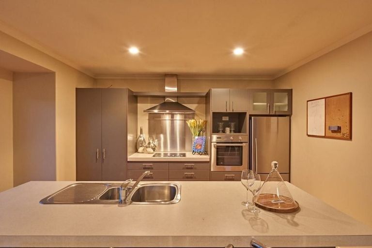 Photo of property in 5 Te Pihopa Way, Aidanfield, Christchurch, 8025