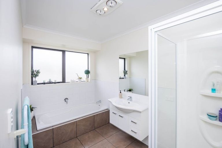 Photo of property in 381 Gleneagles Drive, Te Awamutu, 3800