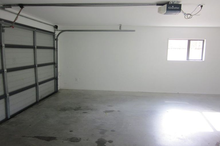 Photo of property in 58a Swanson Road, Henderson, Auckland, 0610
