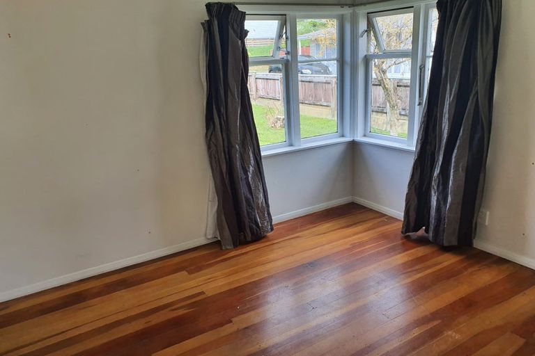 Photo of property in 109 Main Road, Wainuiomata, Lower Hutt, 5014