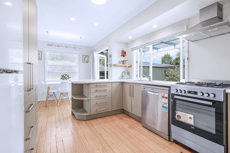 Photo of property in 48 Pulham Crescent, Queenwood, Hamilton, 3210