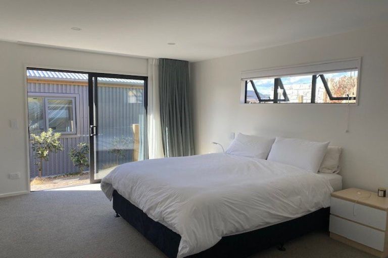 Photo of property in 13 Scurr Terrace, Wanaka, 9305