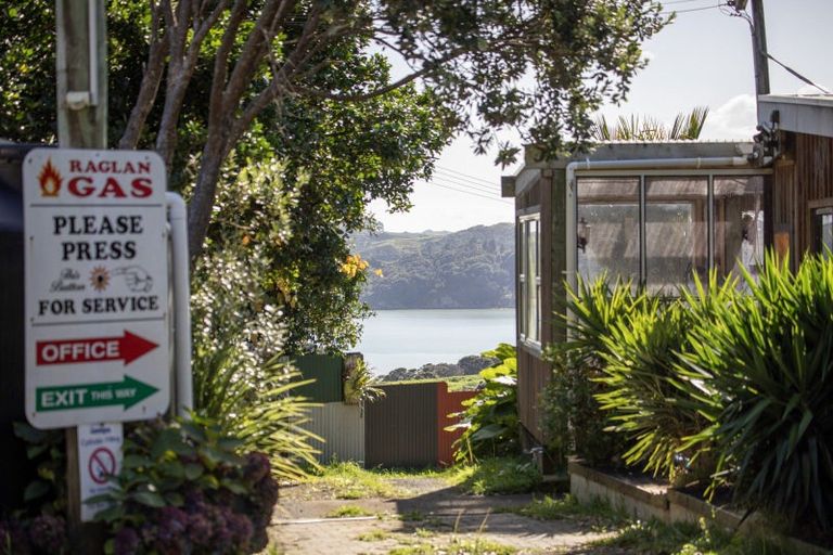 Photo of property in 18 Cornwall Road, Raglan, 3295