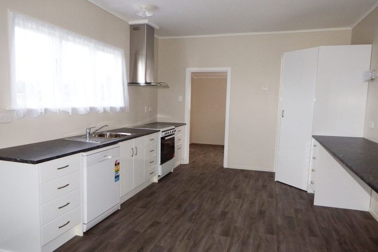 Photo of property in 30 Alexandra Street, Marton, 4710