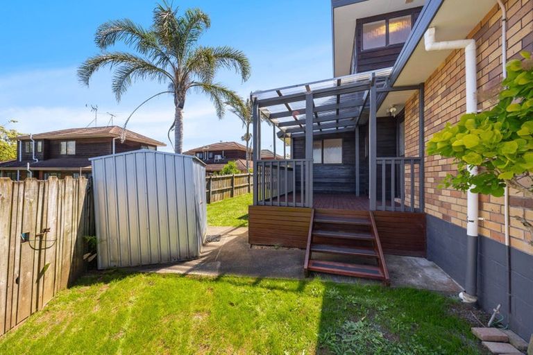 Photo of property in 2/28 Britannia Place, Half Moon Bay, Auckland, 2012