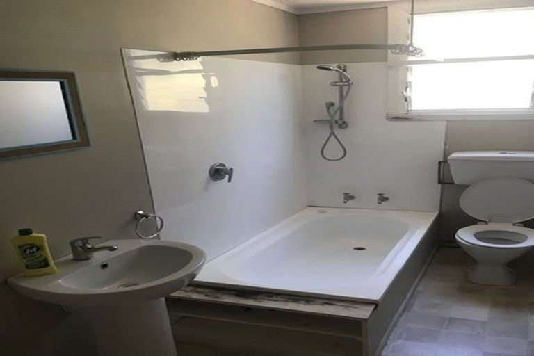 Photo of property in 19 Hania Street, Mount Victoria, Wellington, 6011