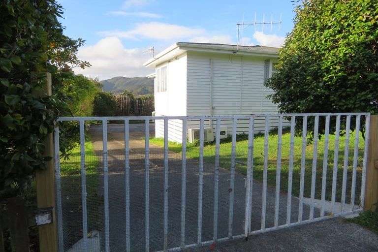 Photo of property in 20 Fraser Street, Wainuiomata, Lower Hutt, 5014