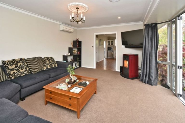 Photo of property in 14 Cob Crescent, Woolston, Christchurch, 8062