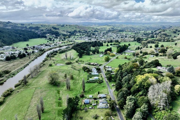 Photo of property in 8 Marsack Road, Taumarunui, 3992