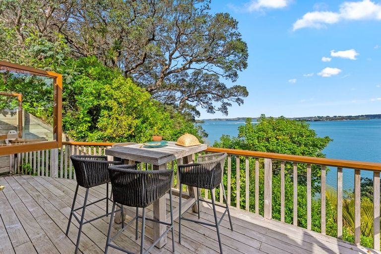 Photo of property in 417 Leigh Road, Whangateau, 0985