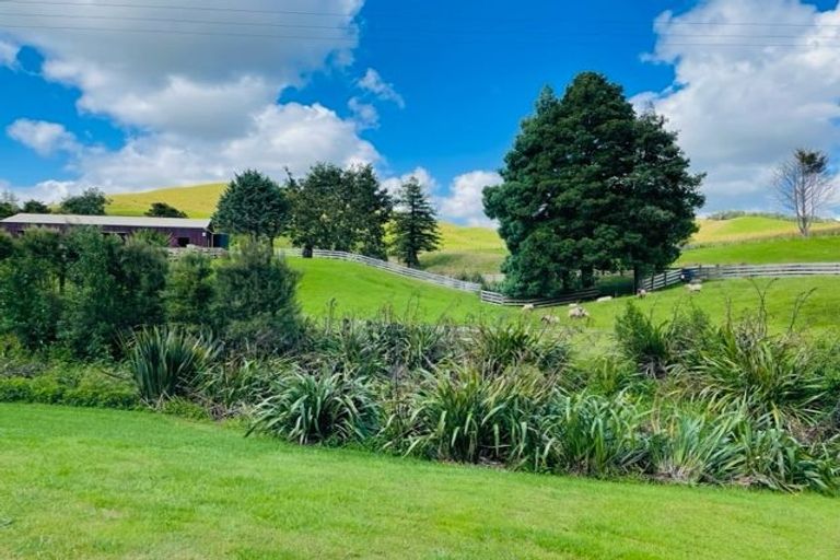 Photo of property in 309 Monowai Road, Wainui, Silverdale, 0994