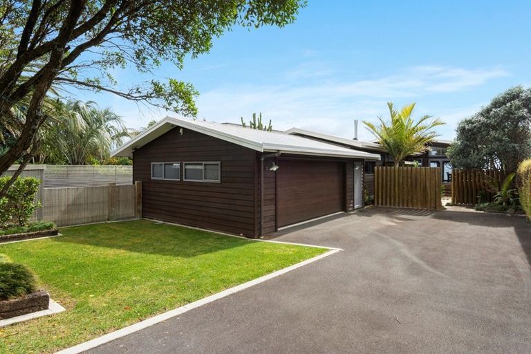 Photo of property in 97 Karewa Parade, Papamoa Beach, Papamoa, 3118