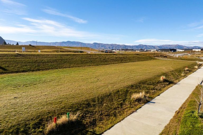 Photo of property in 51 Avalon Station Drive, Wanaka, 9305