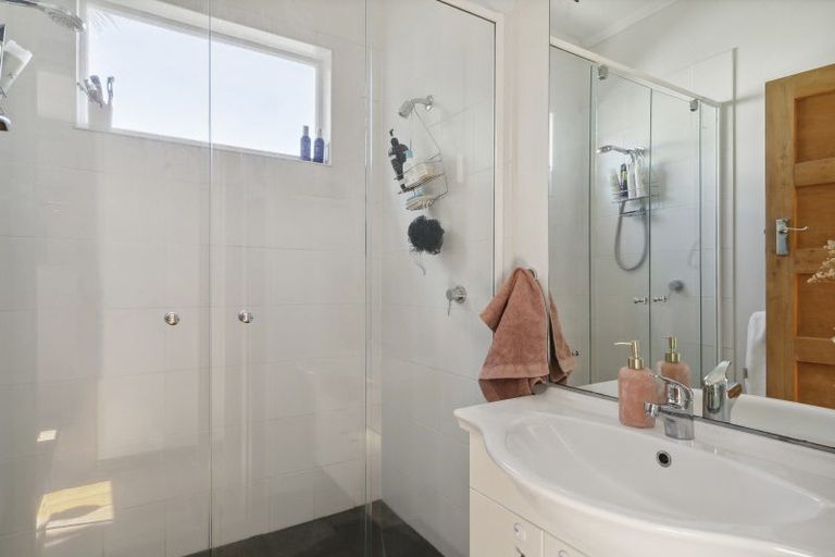 Photo of property in 35 Hudson Street, Island Bay, Wellington, 6023