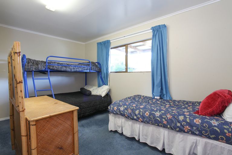 Photo of property in 5 John Street, Raglan, 3225