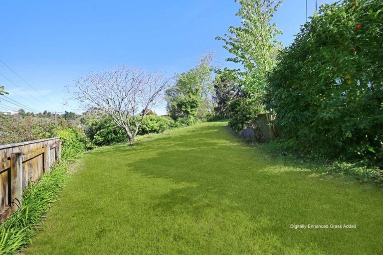 Photo of property in 9 Whakawhiti Street, Marfell, New Plymouth, 4310