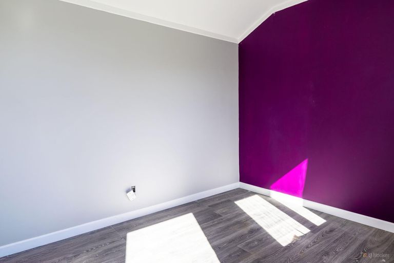 Photo of property in 1 Maude Street, Waimate, 7924