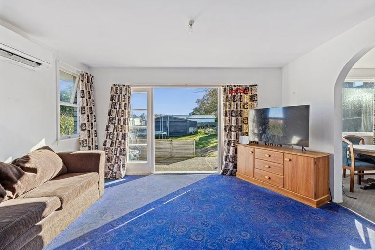 Photo of property in 24 Mountbatten Street, New Brighton, Christchurch, 8061