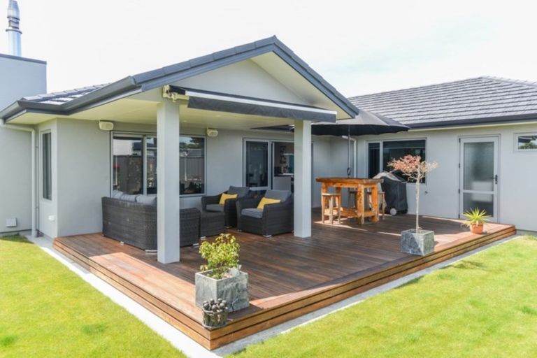 Photo of property in 36 Pelorus Avenue, Poraiti, Napier, 4112