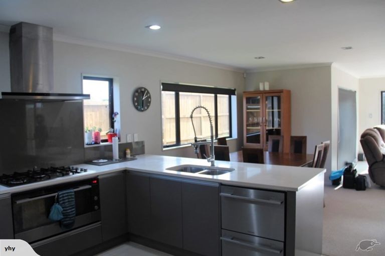 Photo of property in 15 Toscana Drive, Karaka, Papakura, 2113