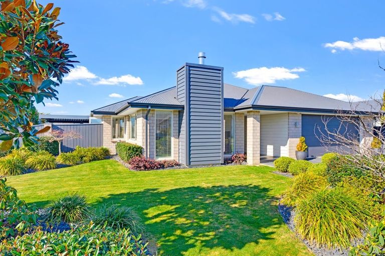 Photo of property in 25 Parklea Avenue, Halswell, Christchurch, 8025