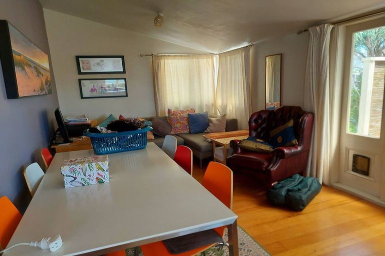 Photo of property in 106 Calliope Road, Stanley Point, Auckland, 0624