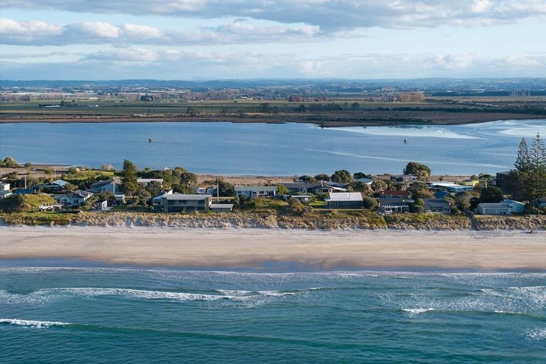 Photo of property in 573 Pukehina Parade, Pukehina, Te Puke, 3189