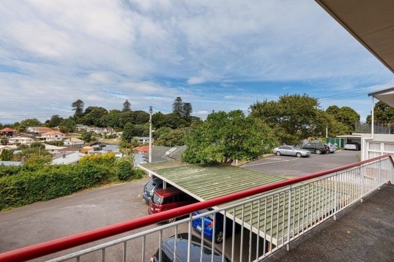 Photo of property in 8/23b Hillsborough Road, Hillsborough, Auckland, 1042