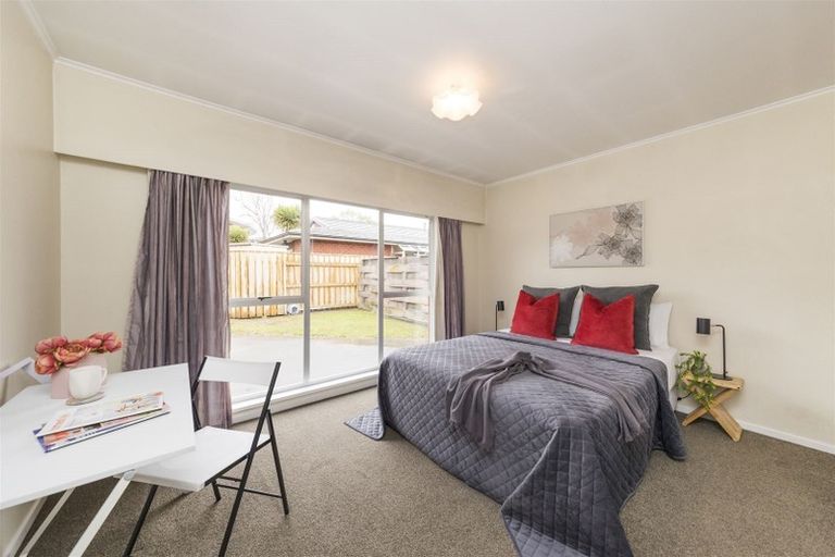 Photo of property in 2 Newhaven Place, Roslyn, Palmerston North, 4414