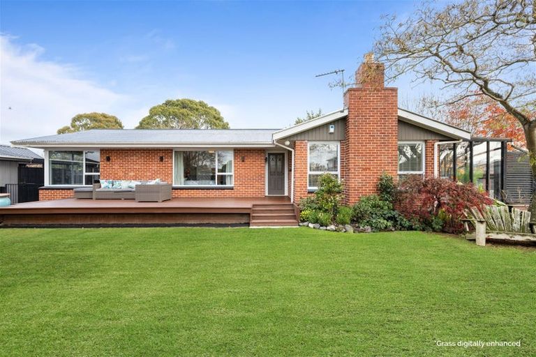 Photo of property in 60 Burnside Crescent, Burnside, Christchurch, 8053