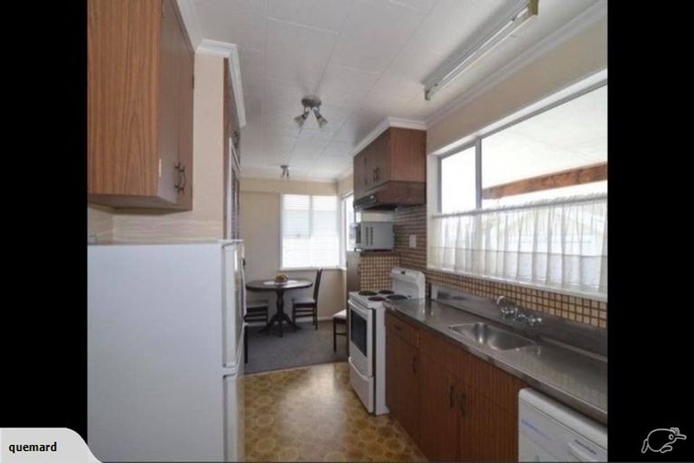 Photo of property in 224 High Street North, Carterton, 5713