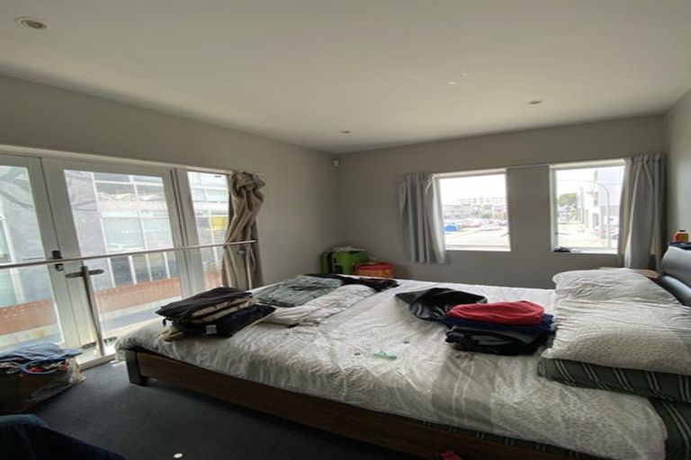 Photo of property in 41 Home Street, Mount Victoria, Wellington, 6011