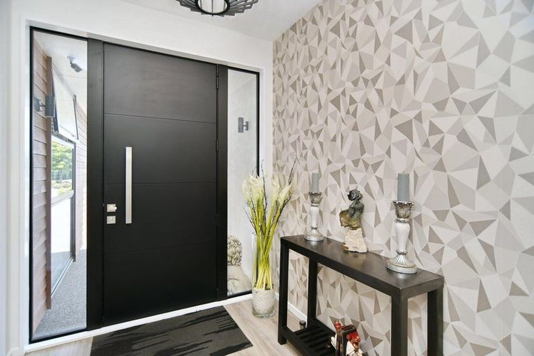 Photo of property in 19 Ballinger Place, Kaiapoi, 7630