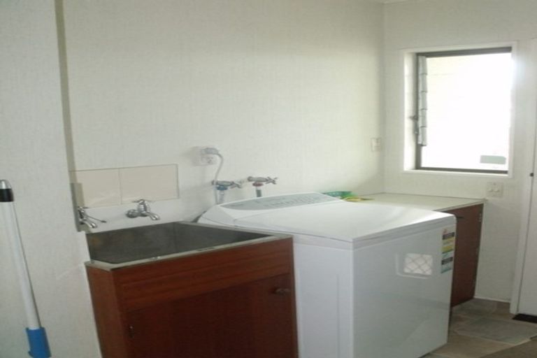 Photo of property in 1/37 Middle Road, Havelock North, 4130