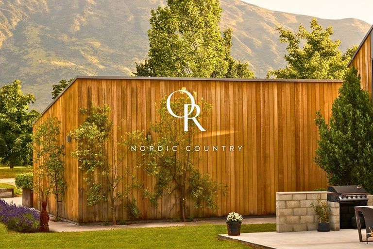 Photo of property in 10 Ellen Johnson Terrace, Lake Hayes, Queenstown, 9371