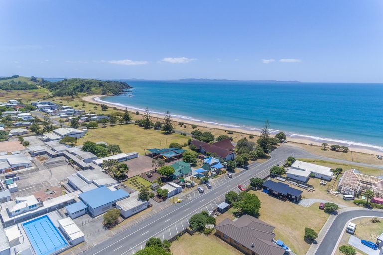 Photo of property in 10 Flame Tree Lane, Taipa, 0420