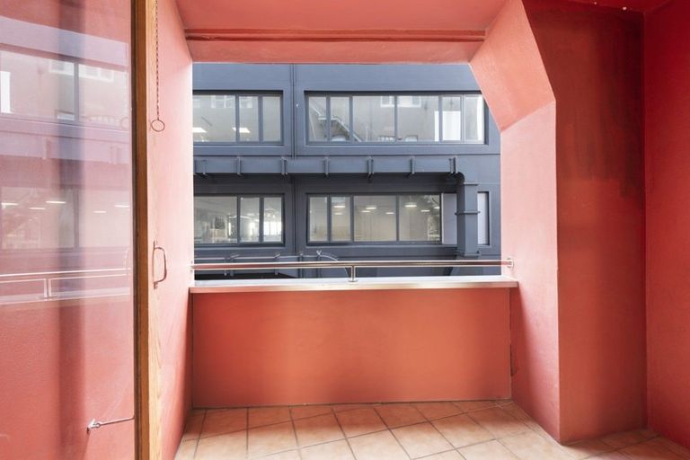 Photo of property in 6 City Apartments, 11c Ghuznee Street, Te Aro, Wellington, 6011
