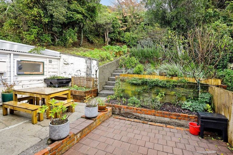 Photo of property in 21 Charlotte Avenue, Brooklyn, Wellington, 6021