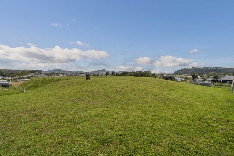 Photo of property in 18 Oliver Leighs Drive, Cooks Beach, 3591