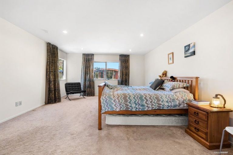 Photo of property in 1/76 Glamorgan Drive, Torbay, Auckland, 0630