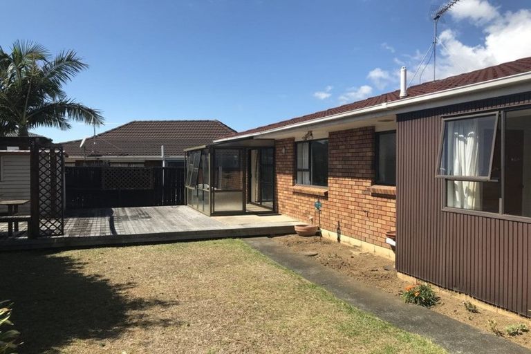 Photo of property in 3 Tate Grove, Half Moon Bay, Auckland, 2012