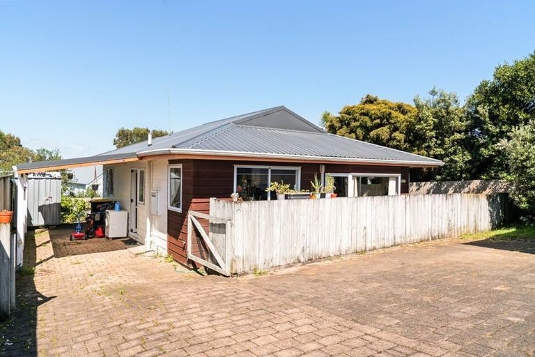Photo of property in 1116 Papamoa Beach Road, Papamoa Beach, Papamoa, 3118