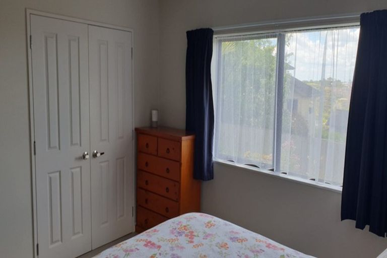 Photo of property in 87 Travis View Drive, Fairview Heights, Auckland, 0632