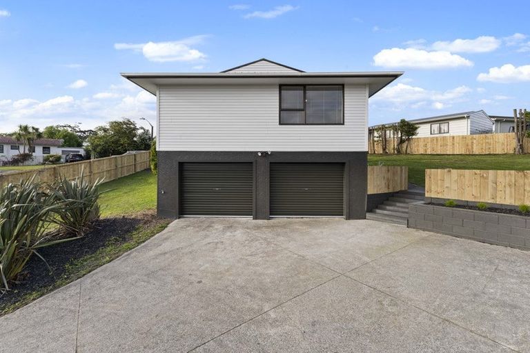 Photo of property in 6 Crosby Road, West Harbour, Auckland, 0618