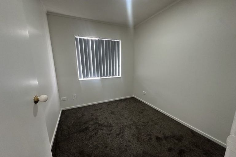 Photo of property in 8 Dennis Road, Papatoetoe, Auckland, 2025