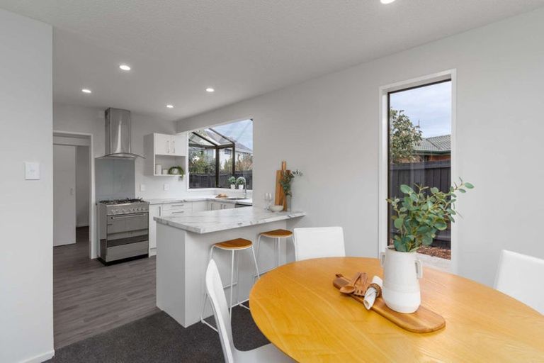 Photo of property in 16 Karnak Crescent, Russley, Christchurch, 8042