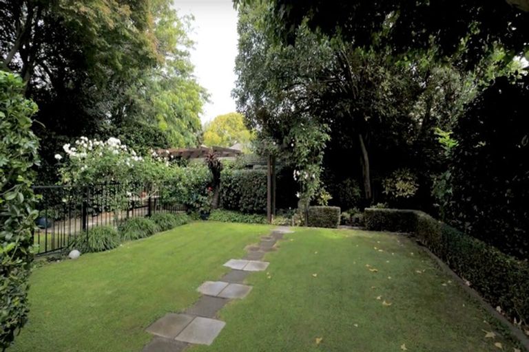 Photo of property in 223 Wairakei Road, Bryndwr, Christchurch, 8053