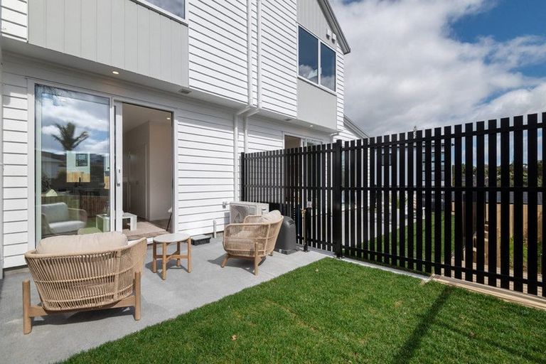 Photo of property in 7c Camrose Place, Glenfield, Auckland, 0629